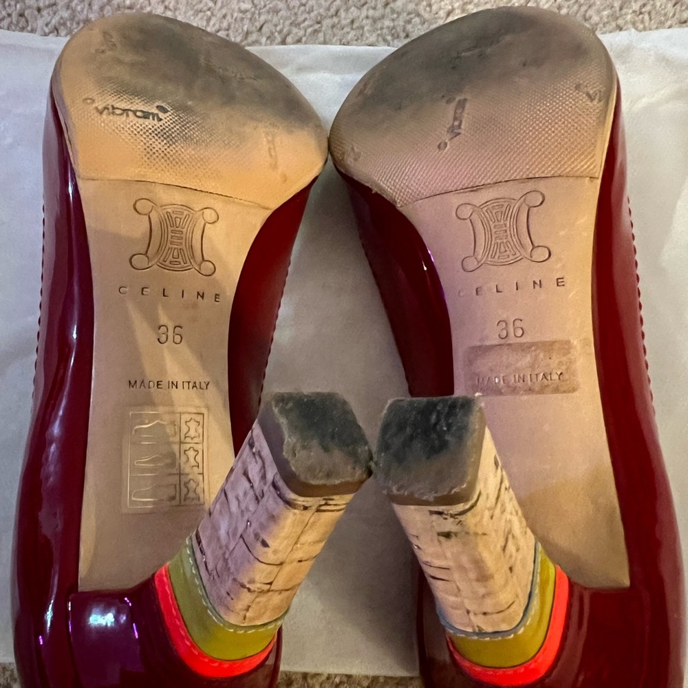 Celine Pumps Patent Leather in Red color - Picture 5 of 16